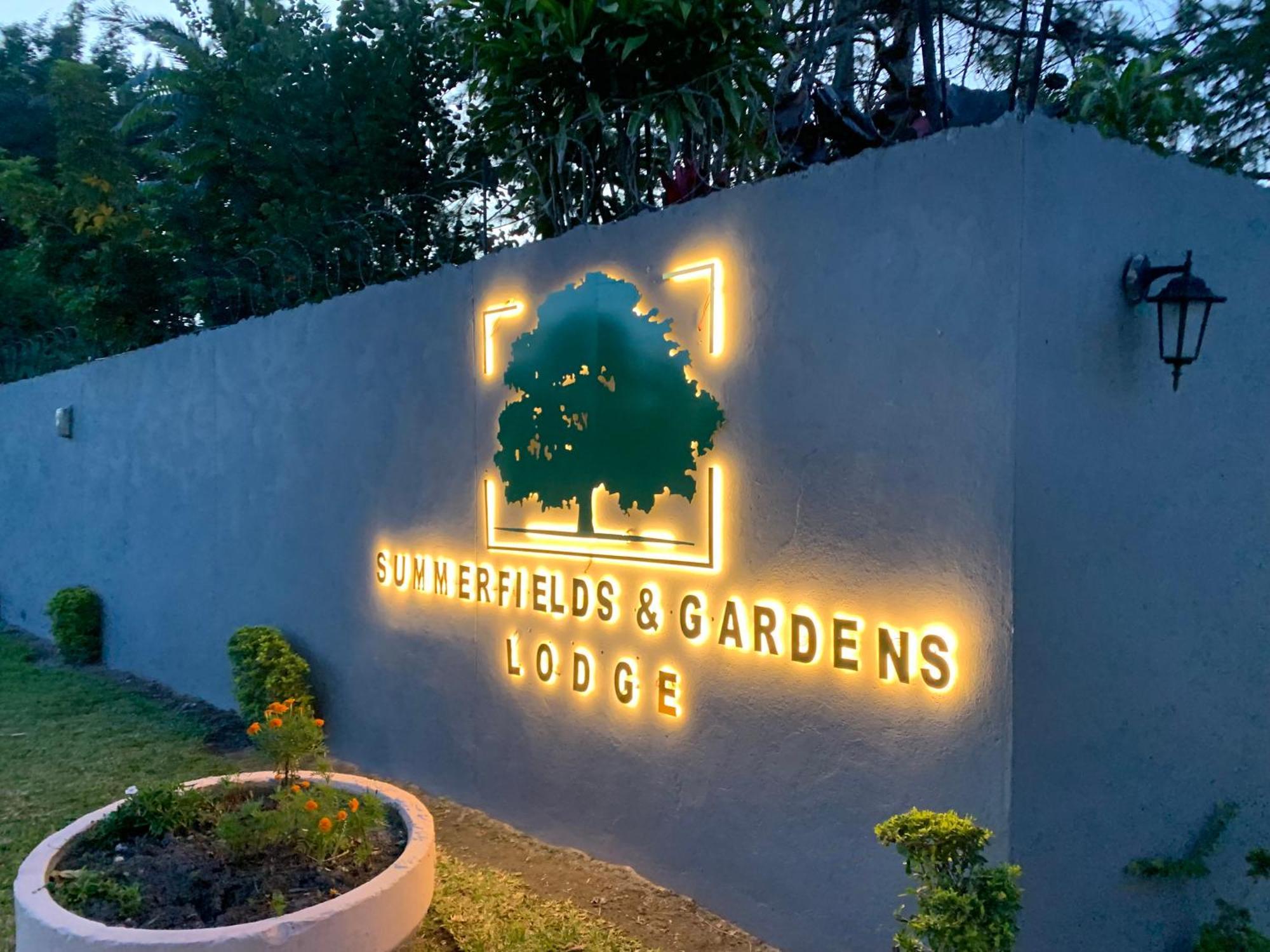 Summerfields & Gardens Lodge Kitwe Экстерьер фото